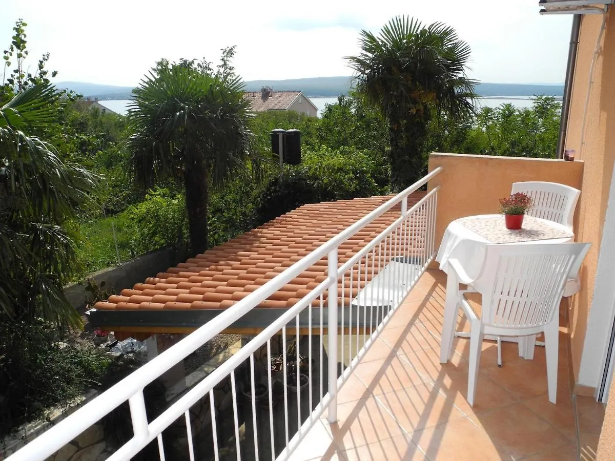 Apartment In Dramalj 33974